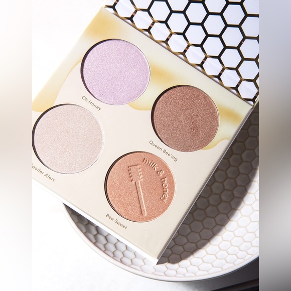 Beauty Bakerie Other - Beauty Bakerie Milk & Honey Highlighter Makeup Palette, Shimmer Highlighter